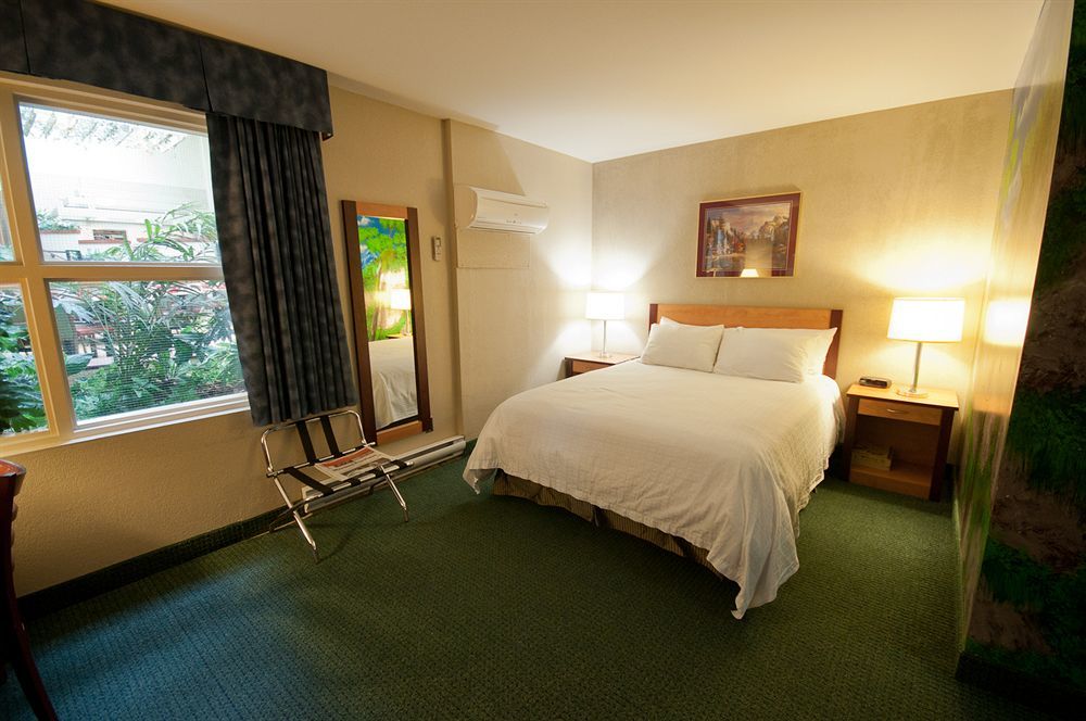 Canad Inns Destination Centre Windsor Park Winnipeg Buitenkant foto