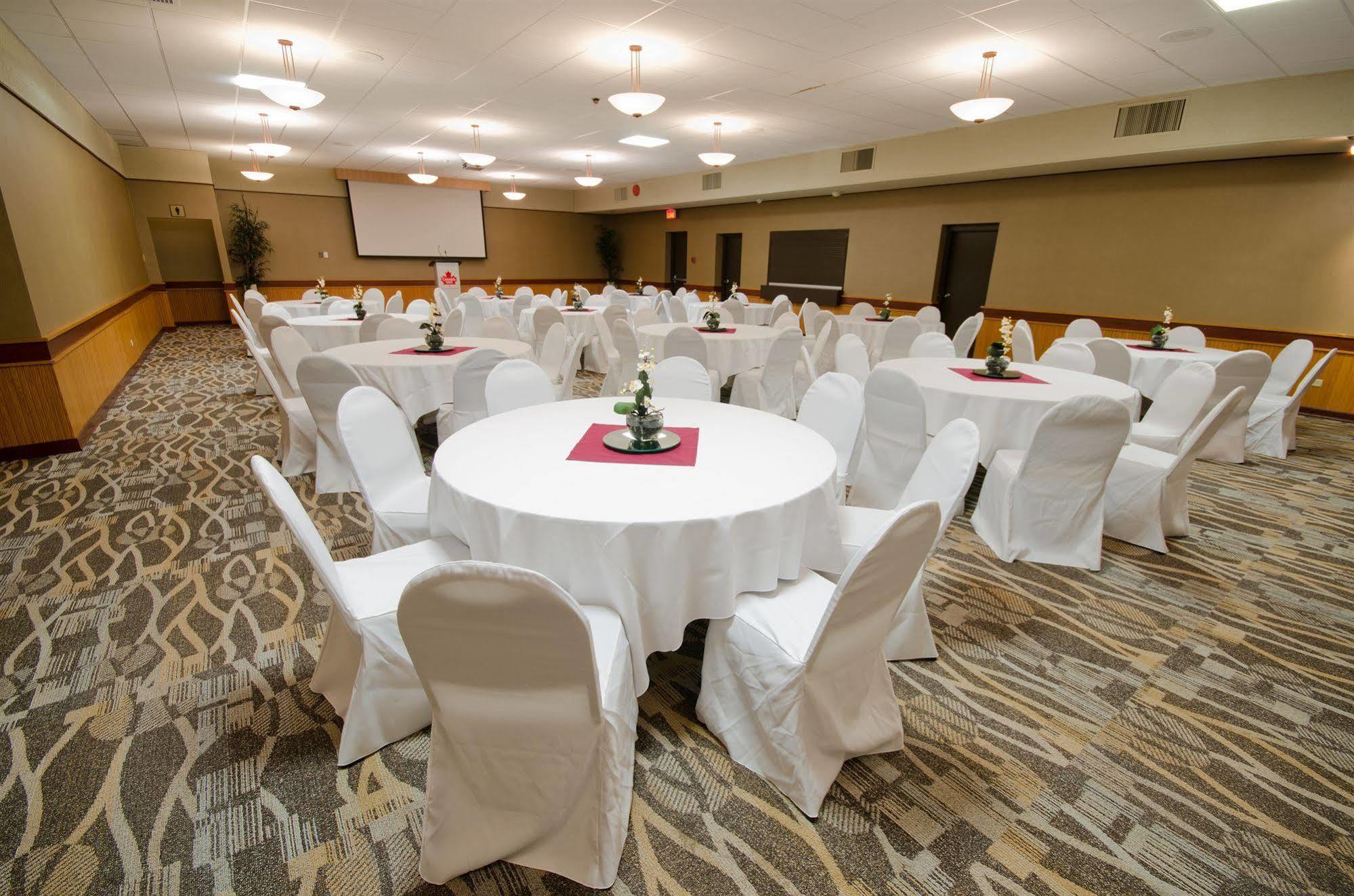 Canad Inns Destination Centre Windsor Park Winnipeg Buitenkant foto